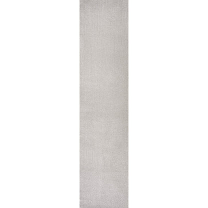 Twyla Classic Solid Low-Pile Machine-Washable Area Rug