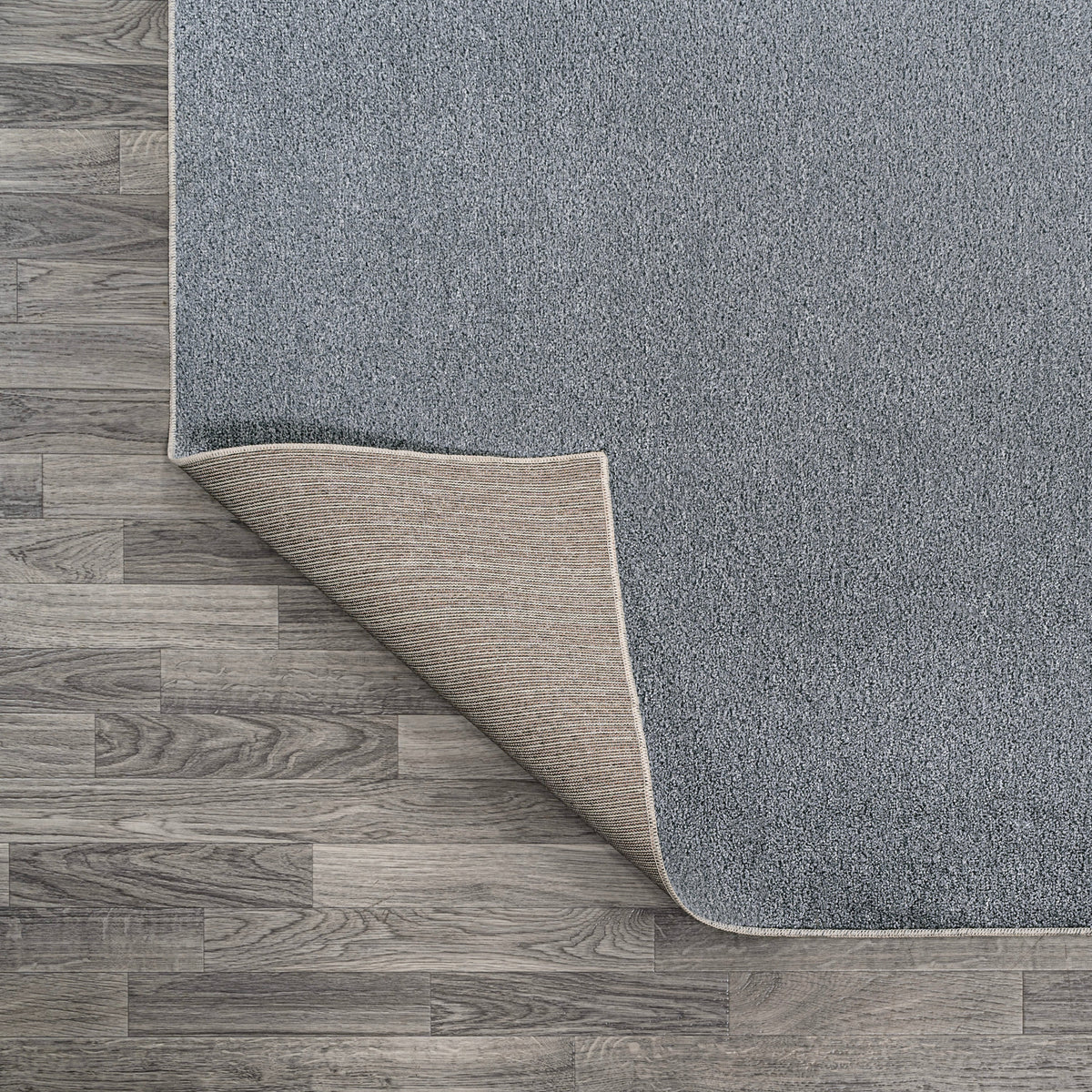 Twyla Classic Solid Low-Pile Machine-Washable Area Rug