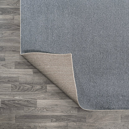 Twyla Classic Solid Low-Pile Machine-Washable Area Rug