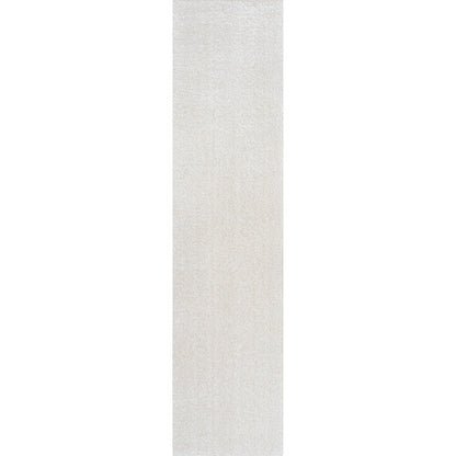 Twyla Classic Solid Low-Pile Machine-Washable Area Rug