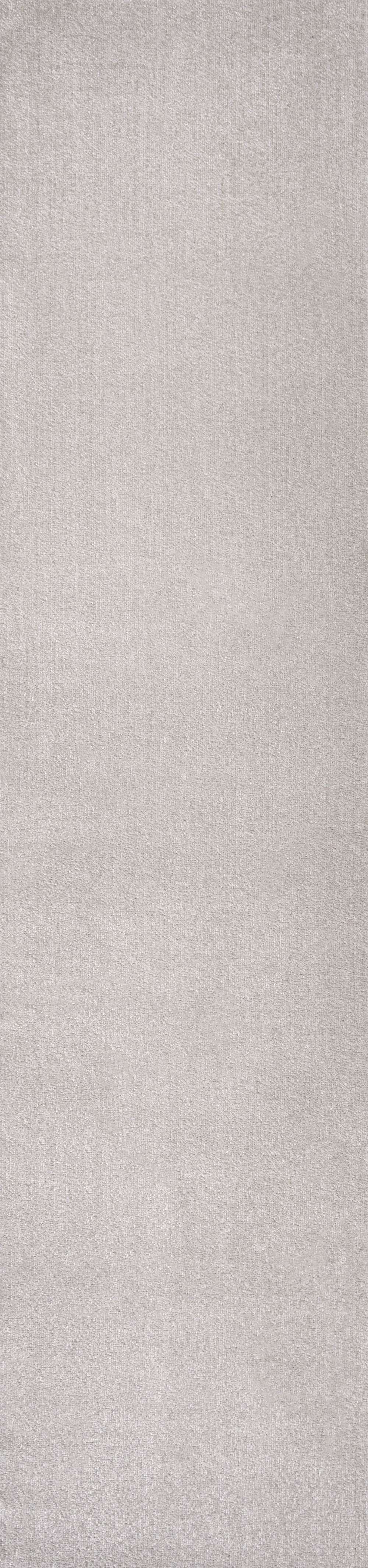 Twyla Classic Solid Low-Pile Machine-Washable Area Rug