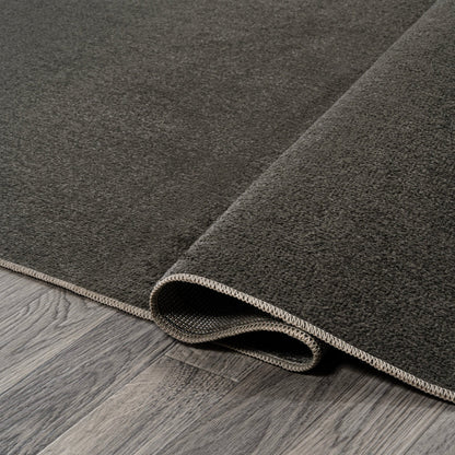 Twyla Classic Solid Low-Pile Machine-Washable Area Rug